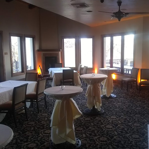 interior wedding lighting and decor